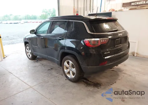 2019 Jeep Compass Latitude 4X4 из США, поврежденный, VIN 3C4NJDBB3KT807823